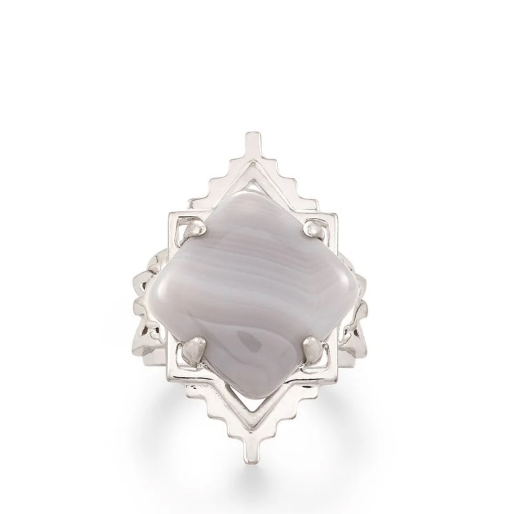 NWOT KENDRA SCOTT VINTAGE CASS COCKTAIL RING